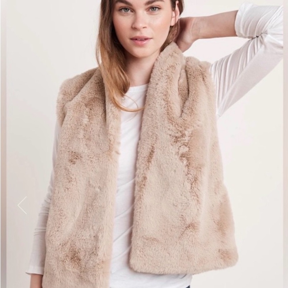 Velvet by Graham & Spencer Faux Fur Vest in Beige